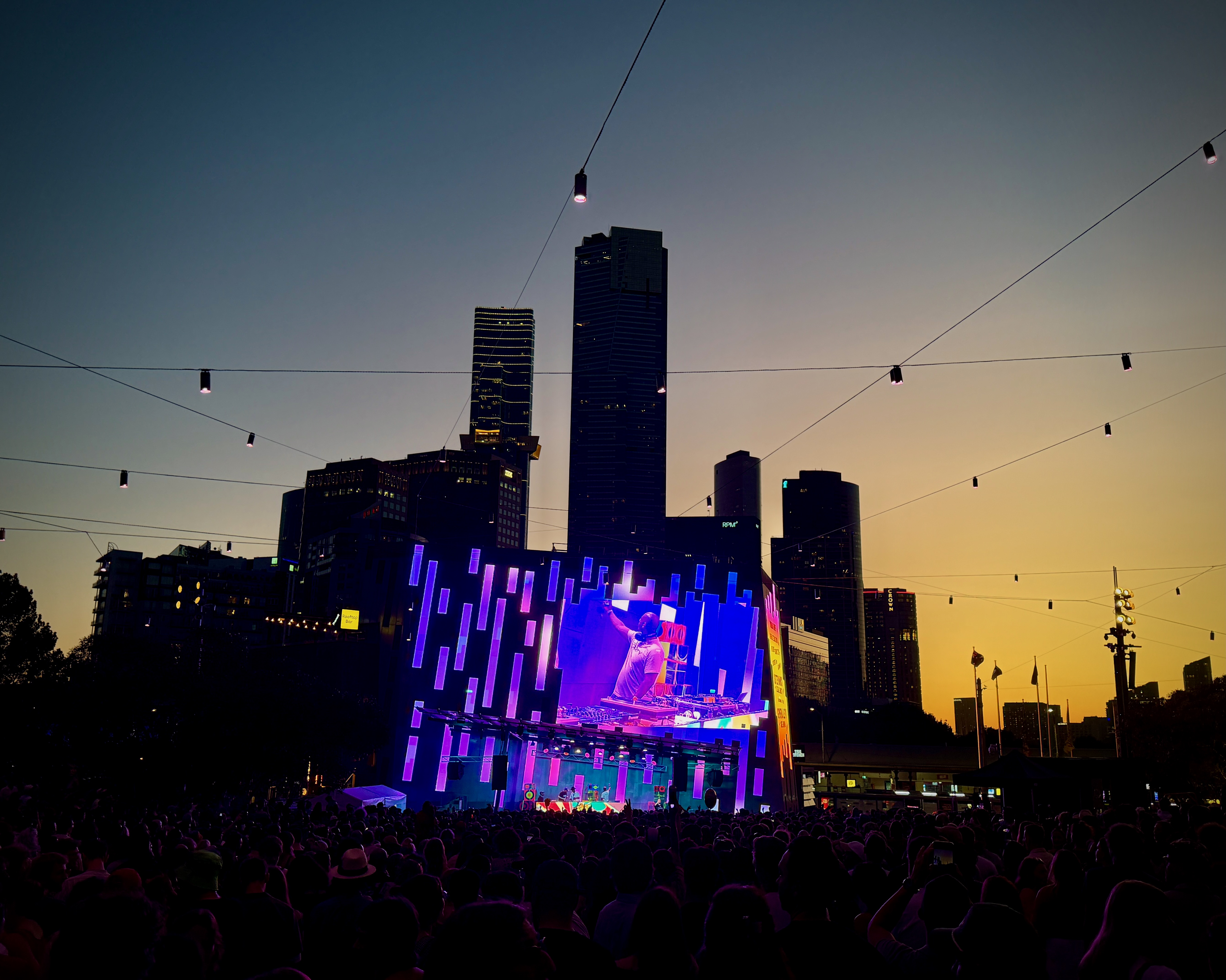 Melbourne in dipping sun